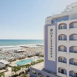 Alexandra - Front - Healthy Xxl Breakfast & Brunch Until 12 30 - Parking Included Hotel